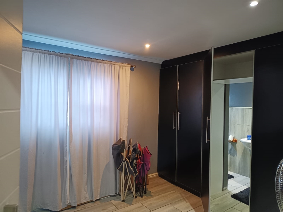To Let 2 Bedroom Property for Rent in Heather Park Western Cape